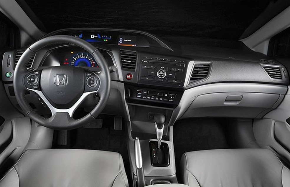 Honda Civic 2015 interior (Foto: Divulgação) — Foto: Auto Esporte