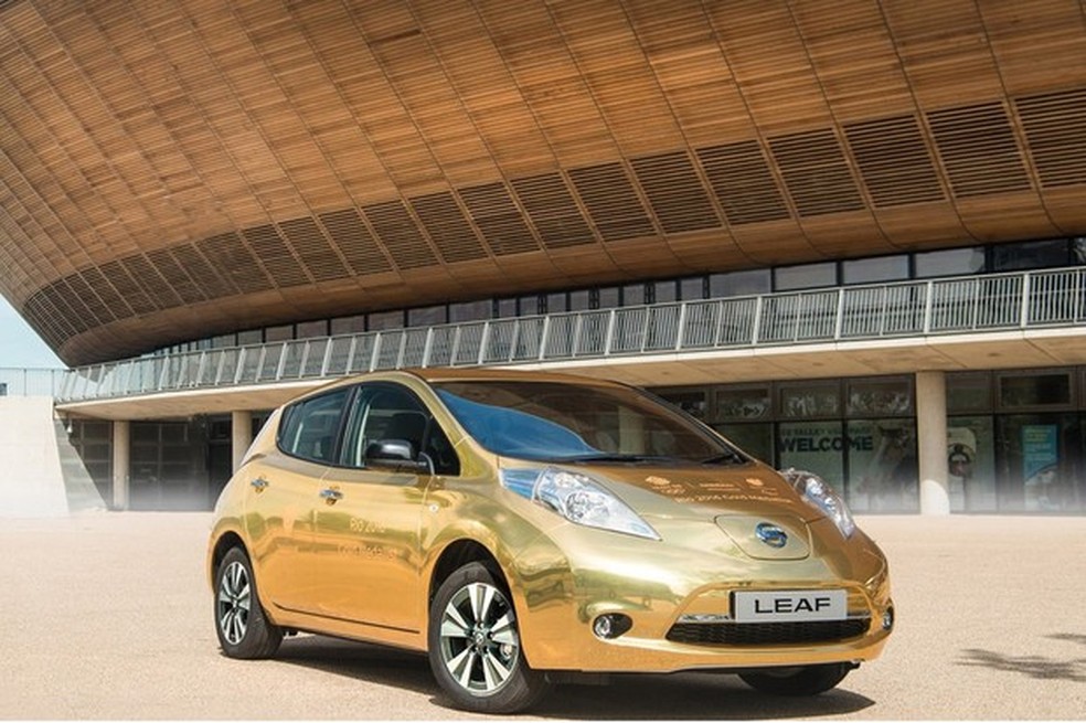 Nissan Leaf de ouro para os medalhistas britânicos (Foto: Divulgação) — Foto: Auto Esporte