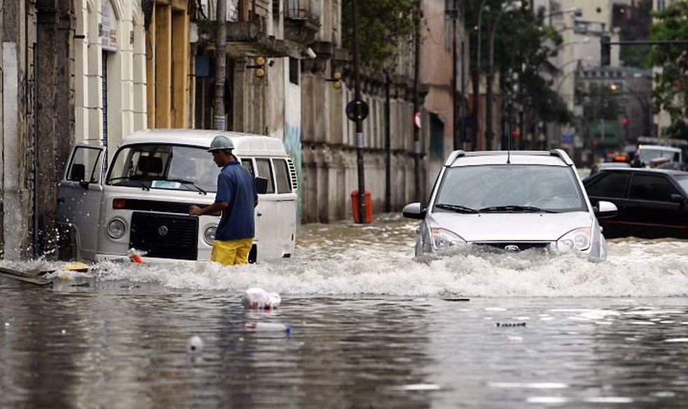 Existe planos personalizados de seguro que acabam não cobrindo desastres naturais  — Foto: Reprodução/Globo