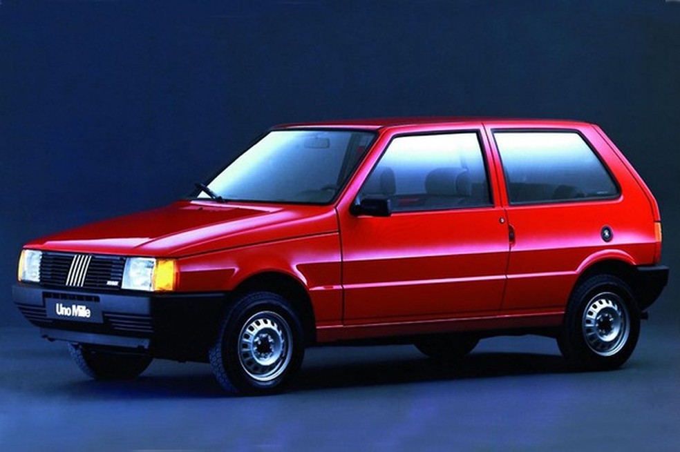 Muito antes do Dieselgate, a Fiat seu um "jeitinho" para fraudar as emissões do Uno — Foto: Auto Esporte