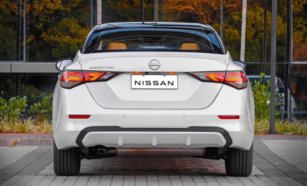 Nissan Sentra 2025 preços, versões, equipamentos e tudo o que muda