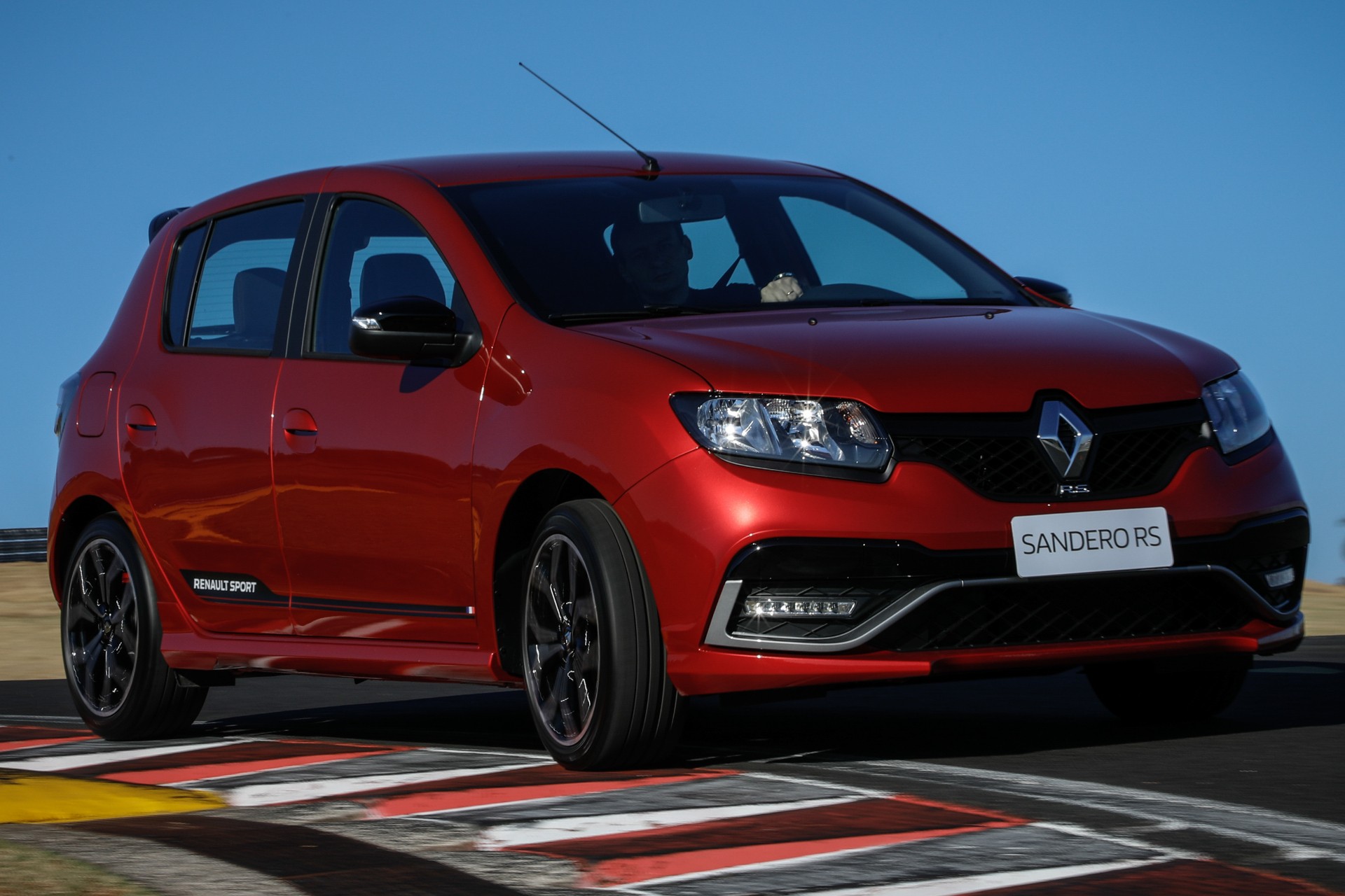 5 carros usados para quem gosta de desempenho a partir de R$ 50 mil
