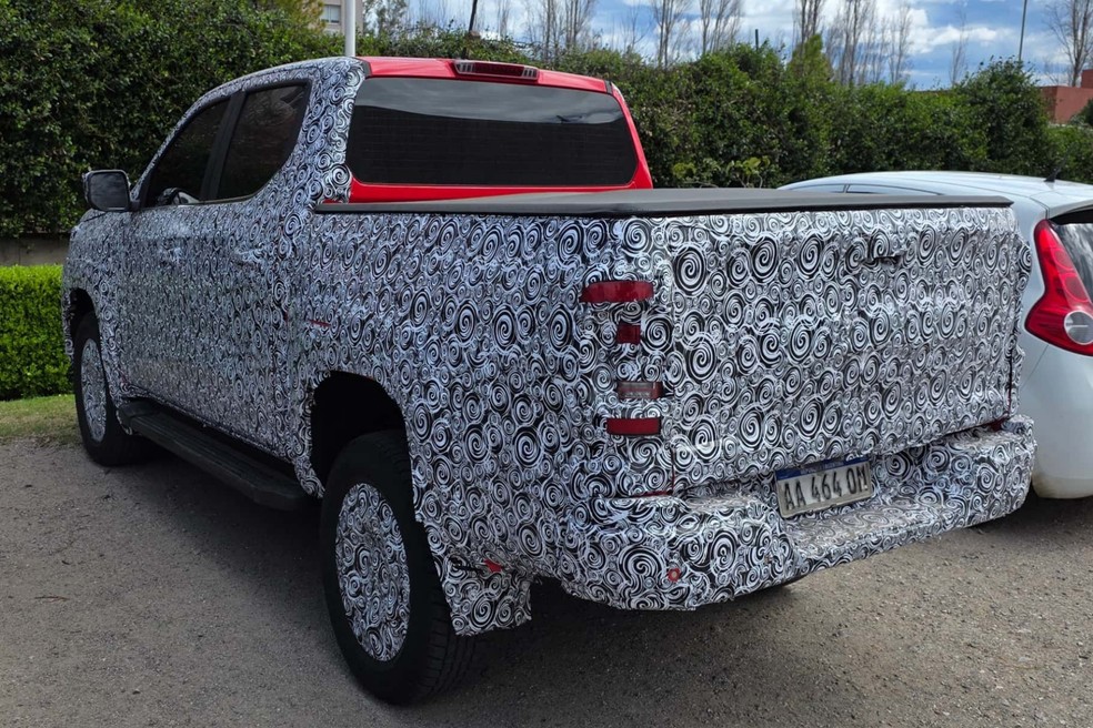 Nova Ram Dakota já foi flagrada na Argentina — Foto: Reprodução/Motor1 Argentina