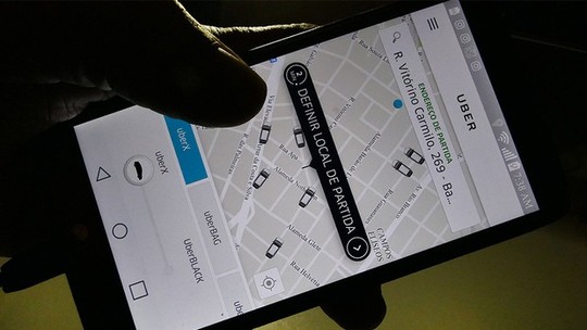 Podcast Central Eletrônica #03: Uber versus O Mundo e a história do motorista fantasiado de banco