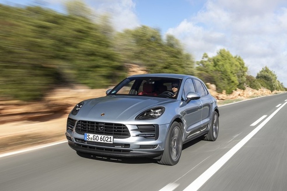 Frente mais larga deixou o modelo mais parecido com o Cayenne  (Foto: Divulgação) — Foto: Auto Esporte