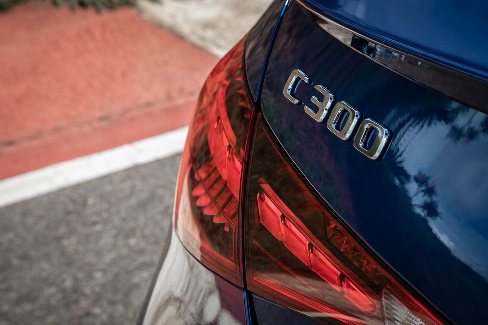 C300 será a versão de topo - pelo menos até a chegada da linha AMG — Foto: Divulgação