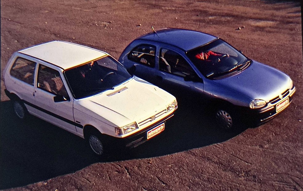 Uno CS leva a melhor nos números, mas o Corsa GL tem a seu favor a modernidade — Foto: Ricardo Novelli/Auto News Brasil/Acervo MIAU