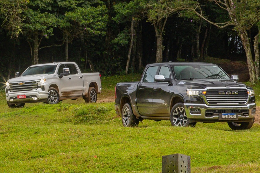 Chevrolet Silverado e Ram 1500