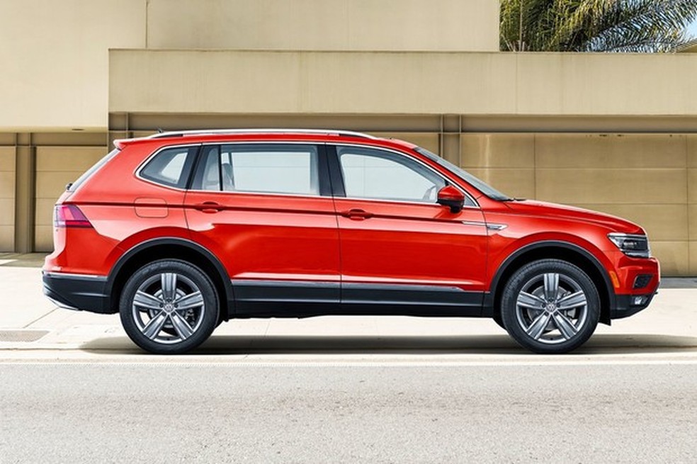 A despeito do estica e puxa, Tiguan alongado manteve o visual harmônico (Foto: Divulgação) — Foto: Auto Esporte