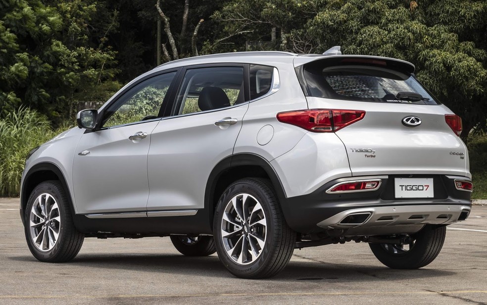 Antes de GWM e BYD, o Caoa Chery Tiggo 7 era o SUV médio chinês que mandava na praça — Foto: Divulgação