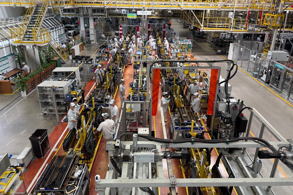 Lighthouse factory não usa mais papel na linha de produção — Foto: André Paixão/Autoesporte