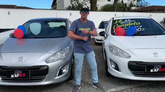 Entrevistamos os vendedores de carros mais sinceros da internet (e que vendem até Fiat Marea Turbo)