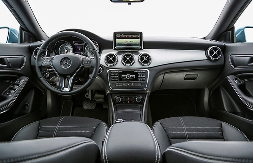Interior do Mercedes-Benz CLA 200 First Edition (Foto: Rafael Munhoz / Auto News Brasil) — Foto: Auto Esporte