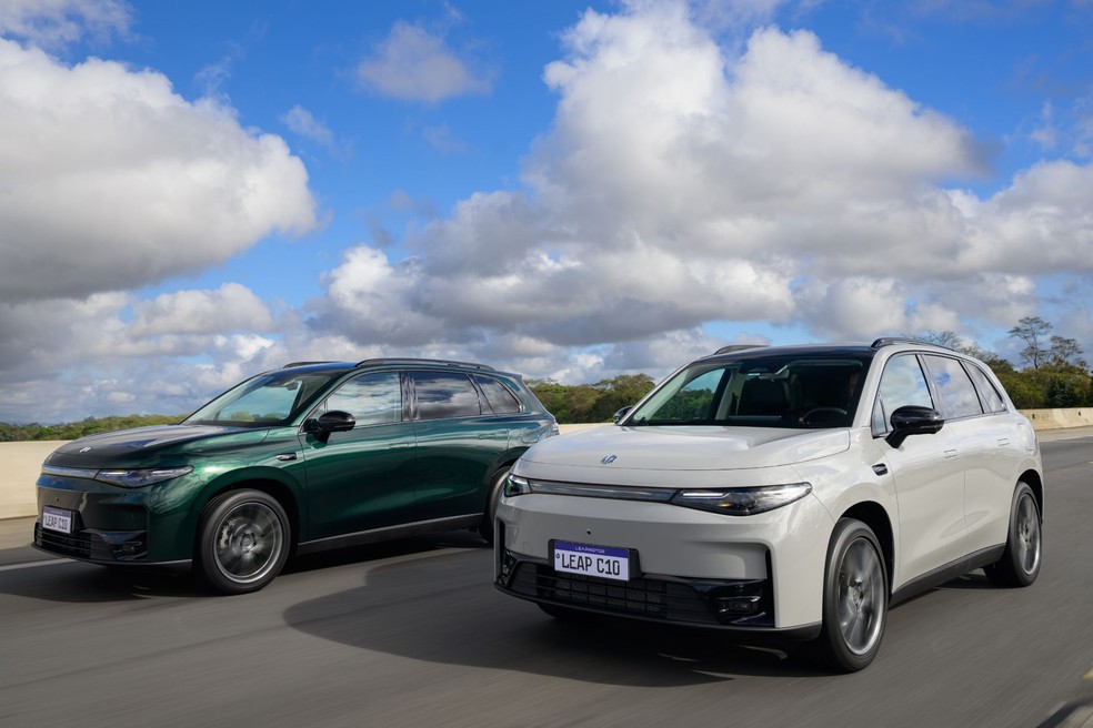 As duas únicas opções de cores para o Leapmotor C10 no Brasil: verde e branco — Foto: Divulgação