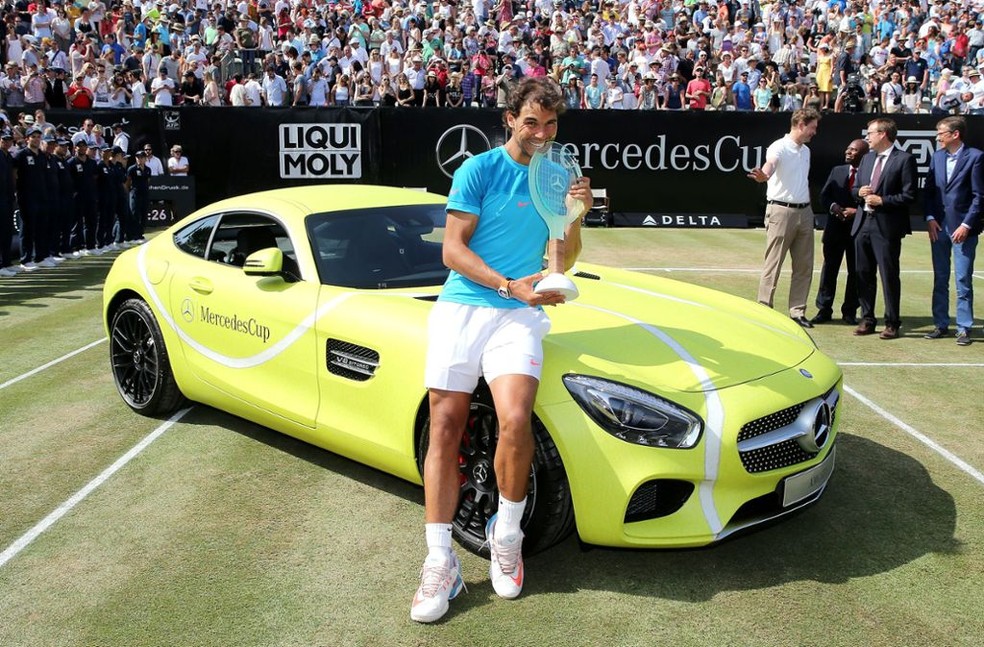 O espanhol ganhou um Mercedes-AMG GT S no ATP de Stuttgart, em 2015 — Foto: Auto esporte 